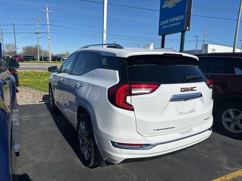 Used 2023 GMC Terrain Denali AWD/4WD image 4