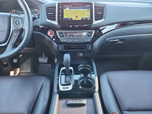 Used 2017 Honda Ridgeline Black Edition image 14