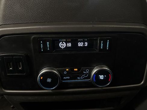 Used 2019 Ford Expedition XLT AWD/4WD image 26