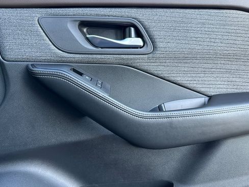 Certified 2023 Nissan Rogue SV image 20