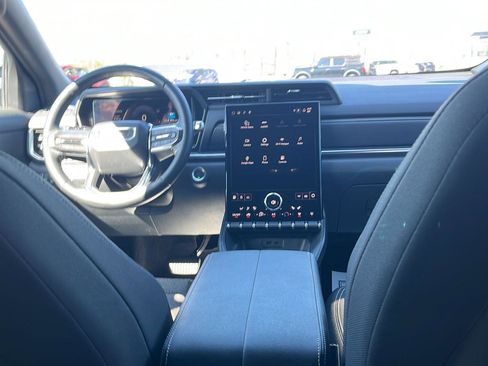 Used 2025 GMC Terrain Elevation image 25