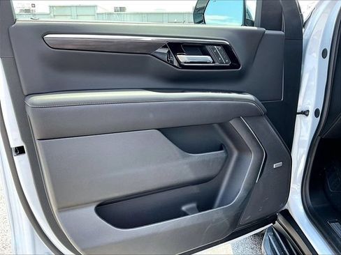 New 2026 Chevrolet Tahoe Premier w/ Sun And Tow Package AWD/4WD image 25