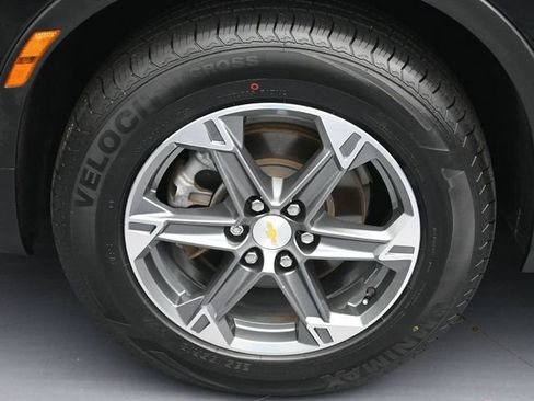 Used 2023 Chevrolet Blazer LT FWD image 7
