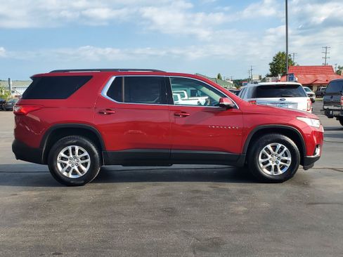 Used 2020 Chevrolet Traverse LT w/ LPO, Floor Liner Package AWD/4WD image 5