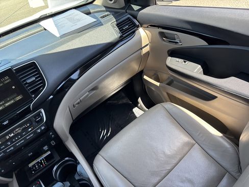 Used 2020 Honda Pilot Elite image 15