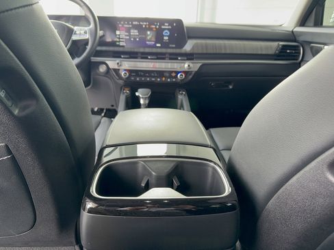 Used 2025 Kia Telluride EX image 34