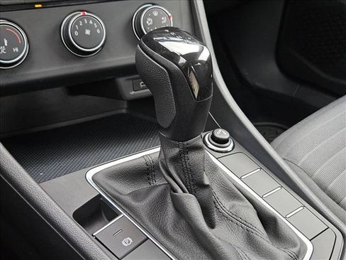 Used 2022 Volkswagen Jetta S FWD image 13