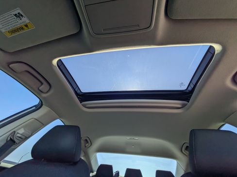 Used 2023 Honda Accord EX image 27