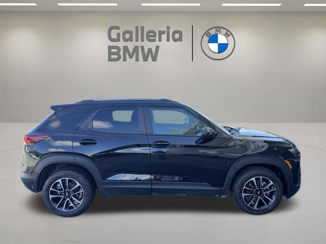Used 2025 Chevrolet TrailBlazer LT FWD image 6