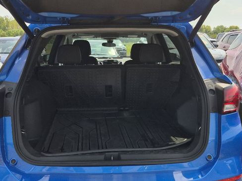 Used 2024 Chevrolet Equinox LT FWD image 5