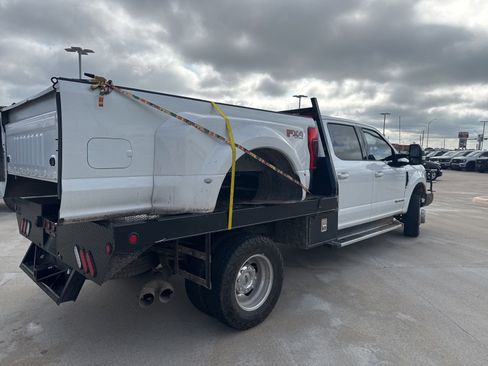 Used 2022 Ford F350 Lariat w/ Lariat Value Package AWD/4WD image 3