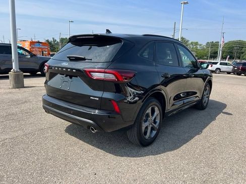 Certified 2024 Ford Escape ST-Line w/ Tech Pack #1 AWD/4WD image 3