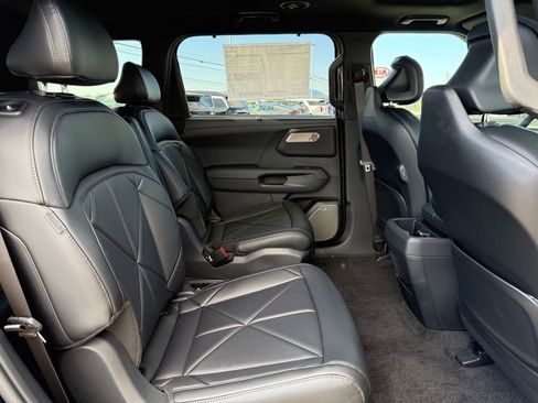 New 2027 Kia Telluride SX FWD image 13