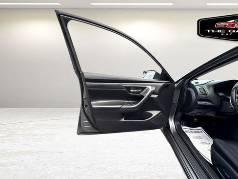 Used 2017 Nissan Altima 2.5 SR image 42