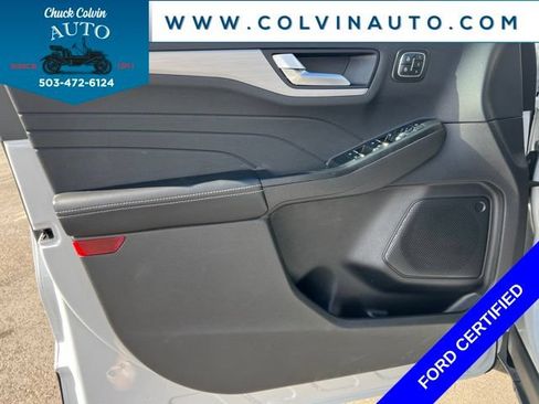 Certified 2025 Ford Escape Platinum AWD/4WD image 14