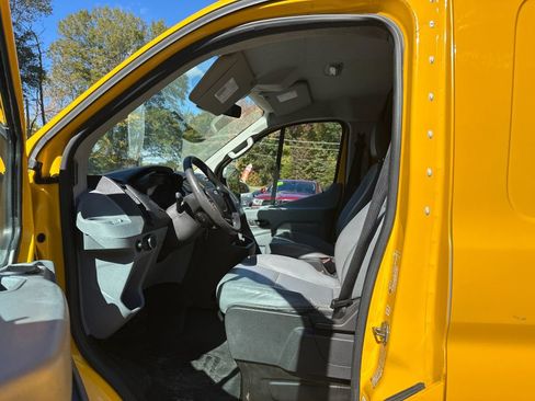 Used 2016 Ford Transit 250 148 Low Roof image 9