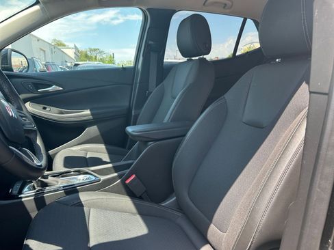 Used 2025 Buick Encore GX Preferred FWD image 31