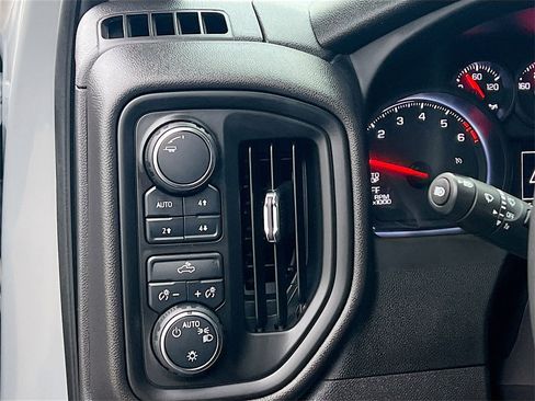 Used 2024 Chevrolet Silverado 1500 Custom Trail Boss image 10
