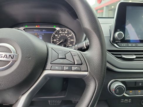 Used 2021 Nissan Altima 2.5 SV image 23