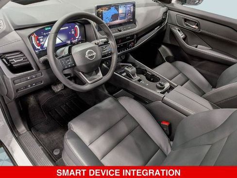 Certified 2025 Nissan Rogue SL w/ SL Premium Package AWD/4WD image 12