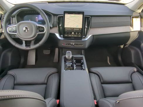 New 2026 Volvo XC90 T8 Ultra w/ Protection Package Premier image 14