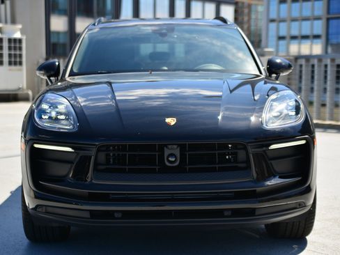 Certified 2026 Porsche Macan image 6