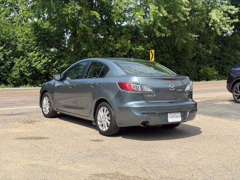 Used 2012 MAZDA MAZDA3 i Grand Touring w/ Tech Pkg FWD image 13