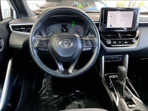 Used 2023 Toyota Corolla Cross S image 8