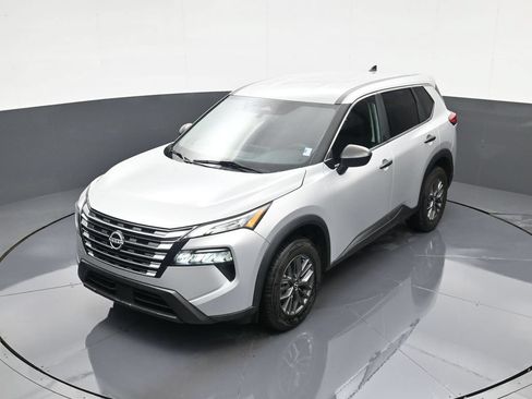 Certified 2024 Nissan Rogue S FWD image 26