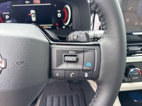 New 2026 Nissan Pathfinder SL w/ SL Premium Package image 32