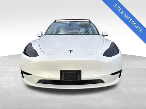 Used 2021 Tesla Model Y Long Range image 2