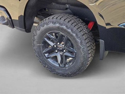 New 2026 Chevrolet Silverado 1500 Custom Trail Boss w/ Midnight Edition image 10