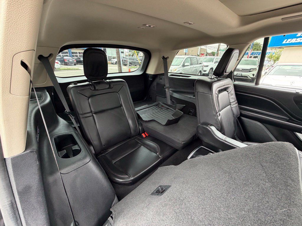 Used 2023 Lincoln Aviator Grand Touring w/ Equipment Group 301A AWD/4WD image 12