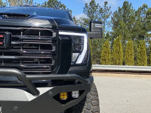 Used 2025 GMC Sierra 2500 SLT w/ SLT Convenience Package AWD/4WD image 41