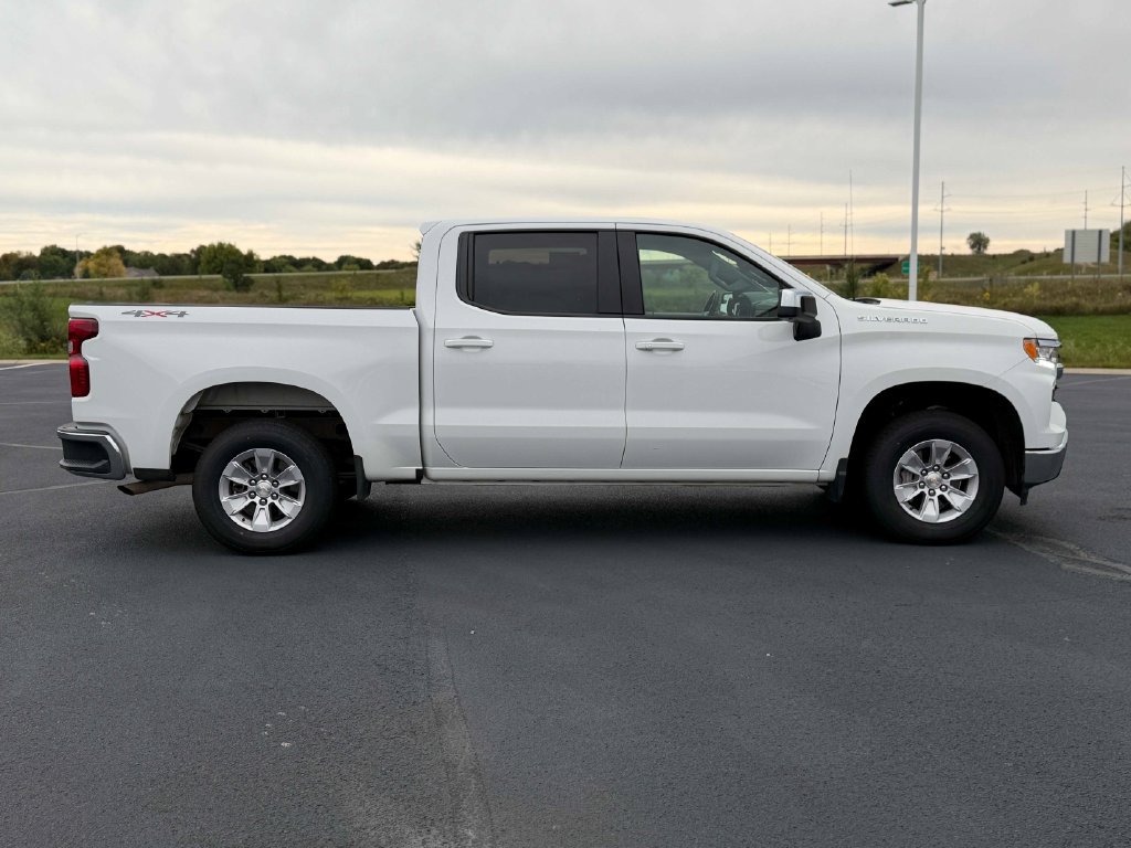 Used 2026 Chevrolet Silverado 1500 LT AWD/4WD image 6