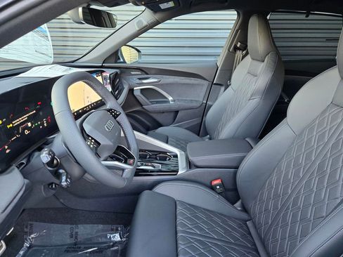 New 2025 Audi SQ5 Premium Plus image 27