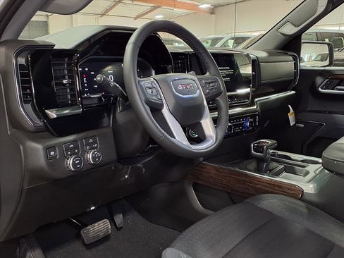 New 2026 GMC Sierra 1500 Elevation w/ Preferred Package image 14