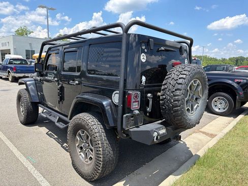 Used 2013 Jeep Wrangler Unlimited Rubicon w/ Connectivity Group AWD/4WD image 4