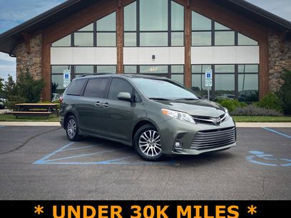 Used 2019 Toyota Sienna XLE w/ XLE Navigation Package