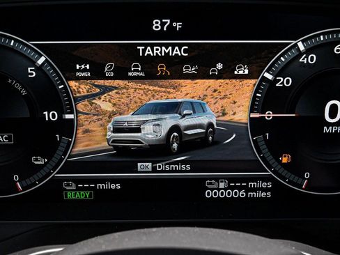 New 2024 Mitsubishi Outlander SE AWD/4WD image 24
