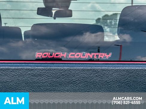 Used 2025 Chevrolet Silverado 1500 LT RWD image 28