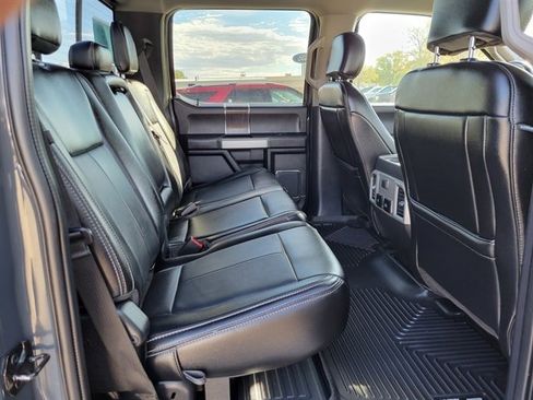 Used 2021 Ford F250 Lariat w/ Chrome Package image 4