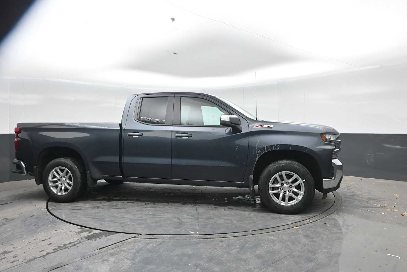 Used 2019 Chevrolet Silverado 1500 LT w/ All-Star Edition AWD/4WD image 9