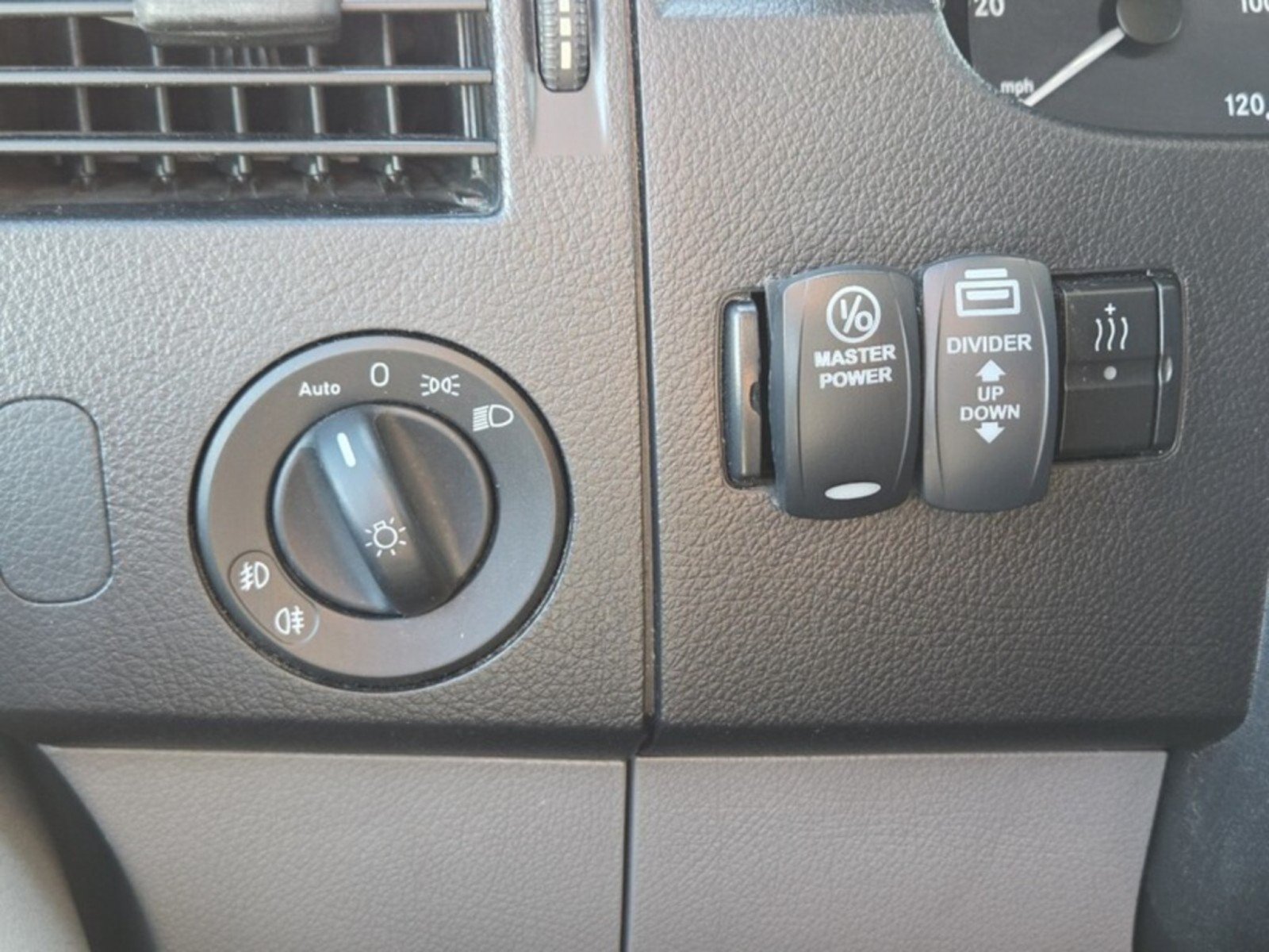 Used 2016 Mercedes-Benz Sprinter 3500 image 33