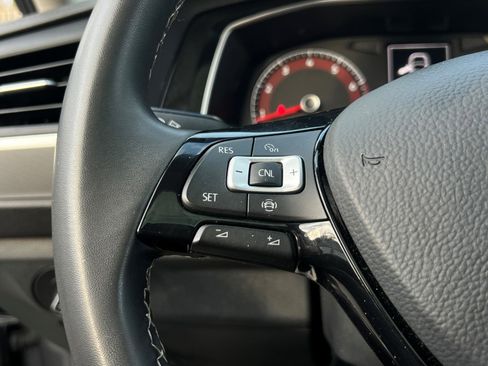 Used 2021 Volkswagen Jetta SE w/ SE Cold Weather Package image 25