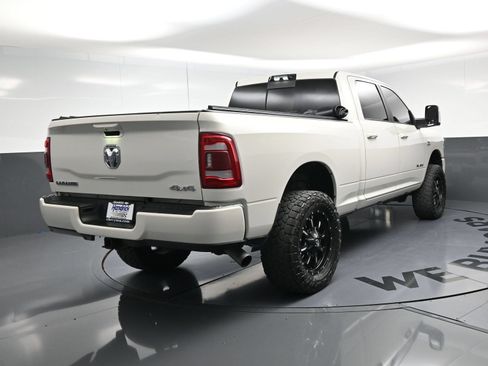 Used 2023 RAM 2500 Laramie AWD/4WD image 9