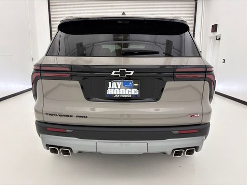 New 2026 Chevrolet Traverse Z71 w/ Driver Confidence Package AWD/4WD image 20