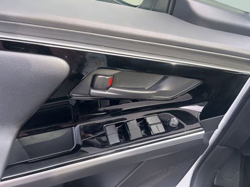 Used 2025 Toyota bZ4X AWD w/ Weather Package image 21