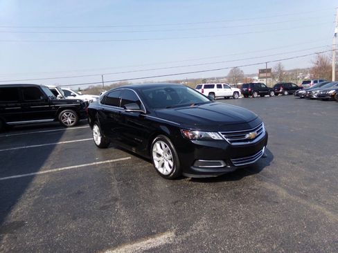 Used 2017 Chevrolet Impala LT w/ Leather Package image 4