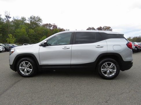 Used 2021 GMC Terrain SLE image 9